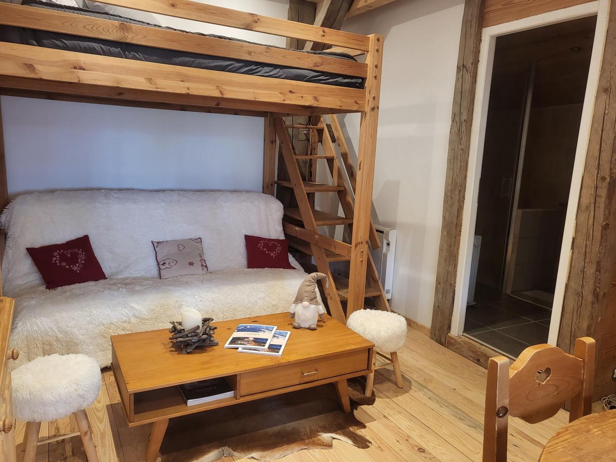 Le Nid Des Cerfs Bed & Breakfast Essert-Romand ภายนอก รูปภาพ